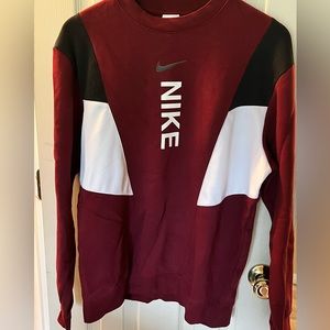Men’s/Boys Nike Sweatshirt
